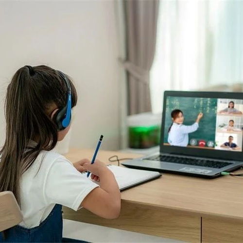 兒童近視防控刻不容緩 密歇根大學專家解析疫情網課下的視力保護策略